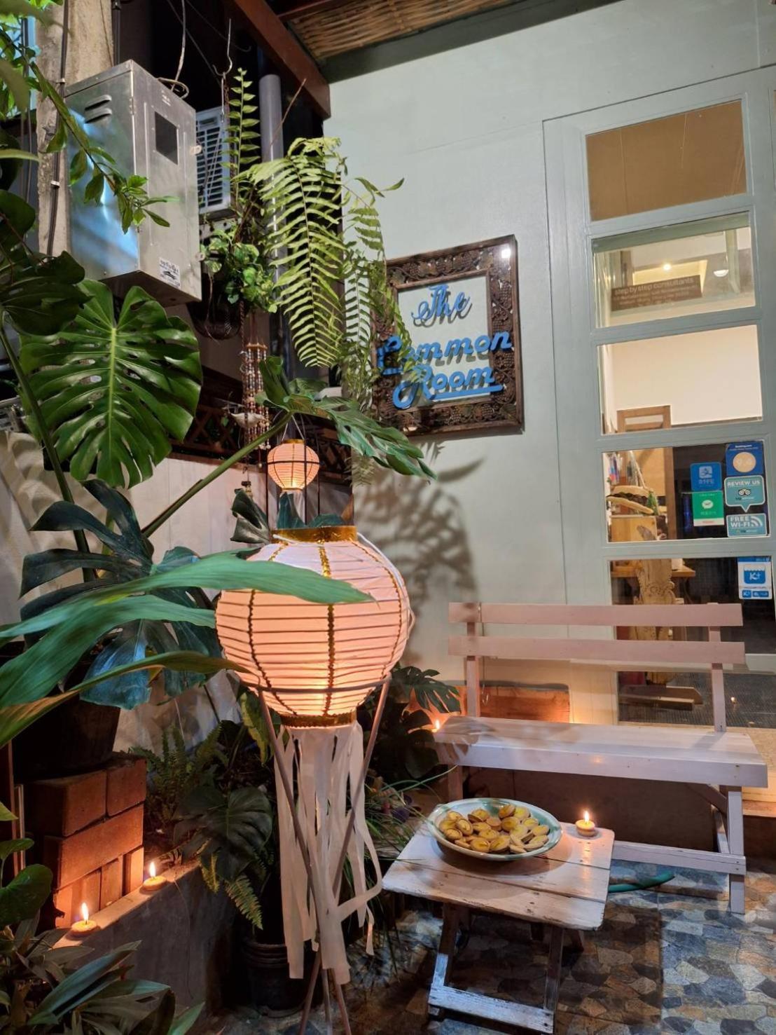 The Commonroom Cnx Chiang Mai Esterno foto