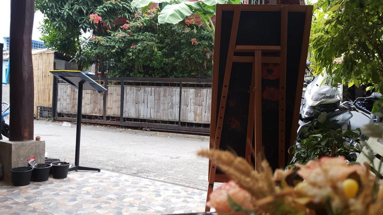 The Commonroom Cnx Chiang Mai Esterno foto